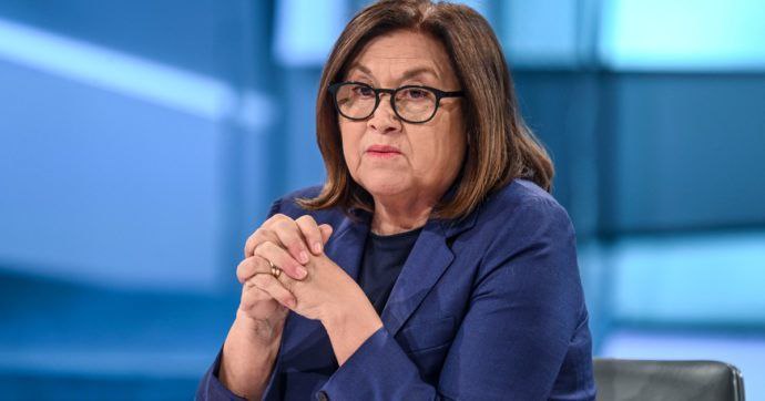 Lucia Annunziata si dimette dalla Rai: i problemi del Cda