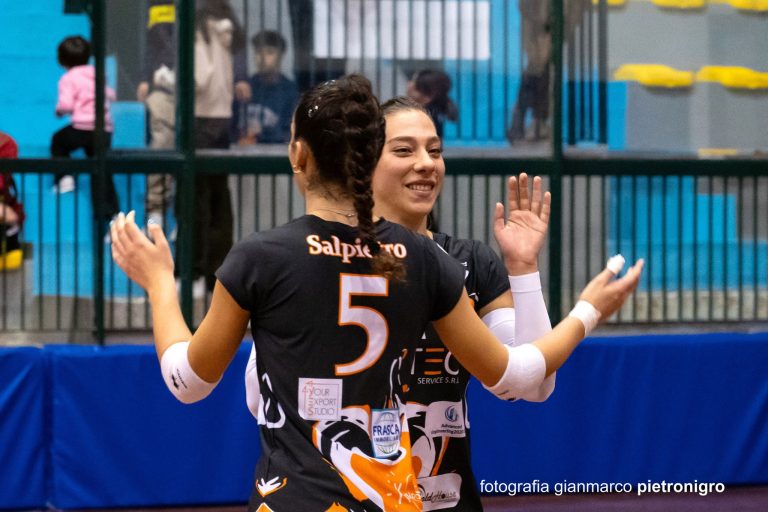 La Intec Service SG Volley vola sulla Volare e fa suo anche il secondo derby beneventano