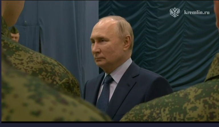 Putin allarga la minaccia: “Se necessario bombarderemo anche gli aeroporti Nato”