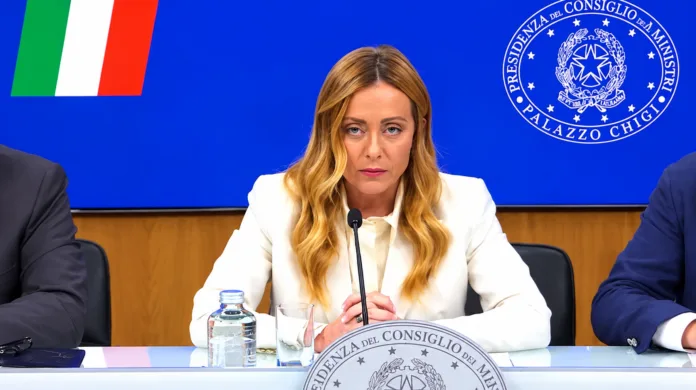 Conferenza stampa a Palazzo Chigi